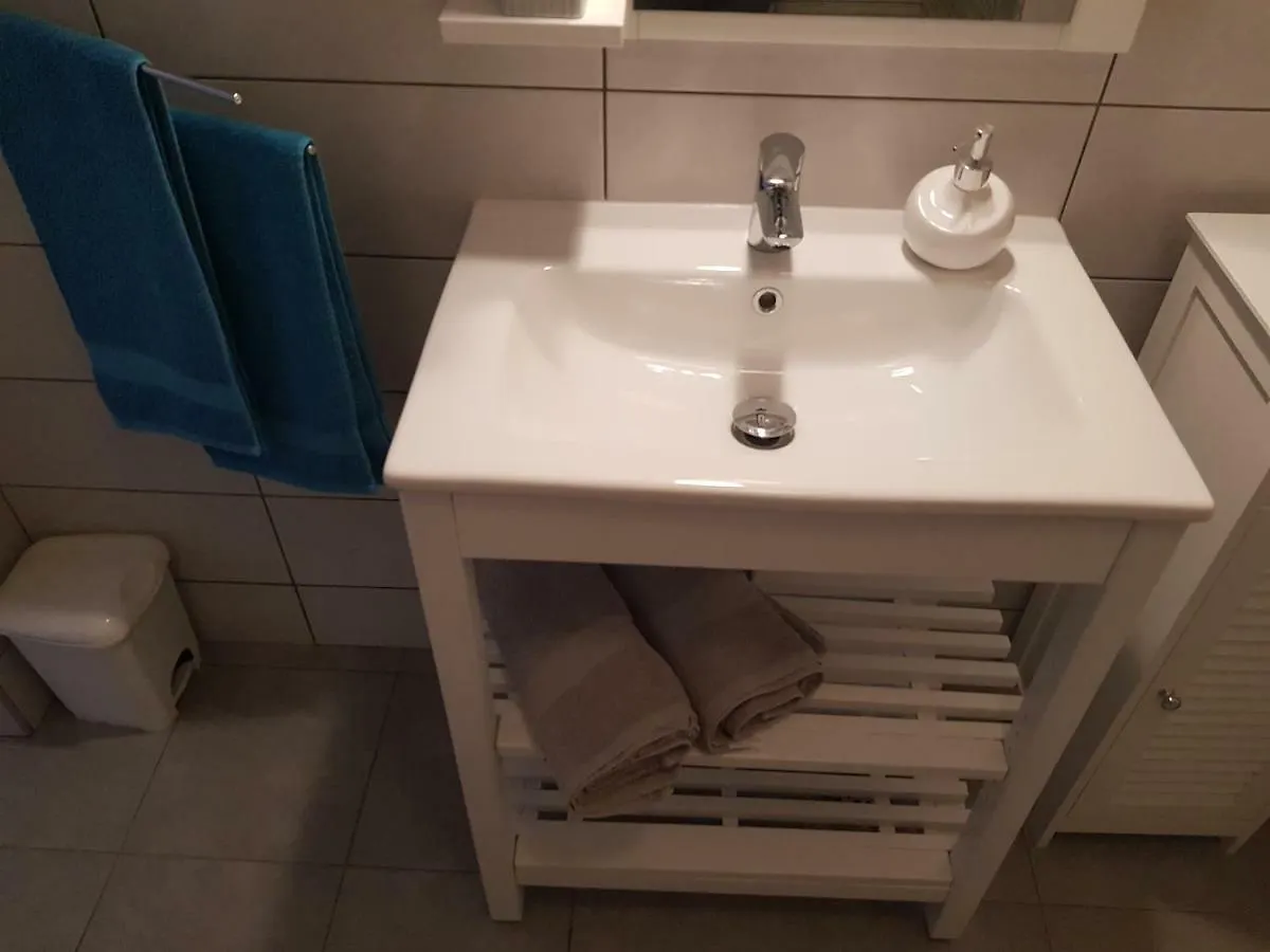 L&M Studio Apartman Apartamento PUY
